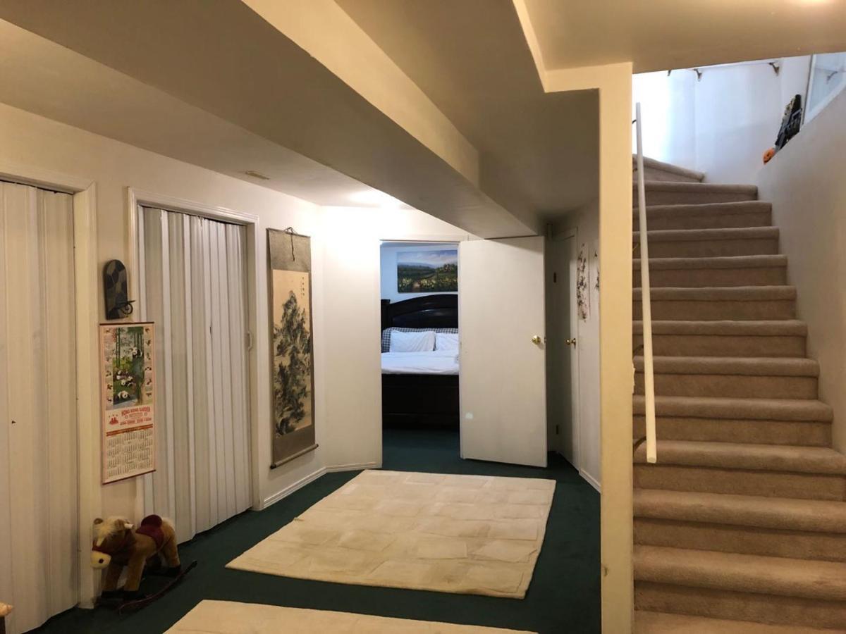 Hidden Valley Basement Suit H YYC 외부 사진
